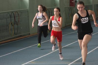 Юные рязанские легкоатлеты добыли дюжину наград домашнего турнира памяти Чехова 